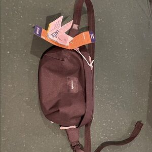 Pacsafe Black Men's Go Sling Pack